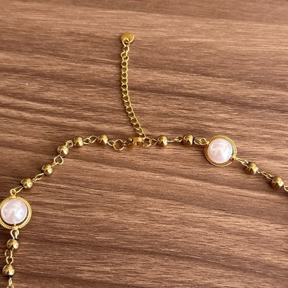 Pearl Cross necklace Q236
